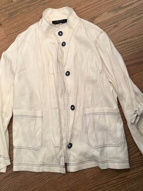 Lightweight Tahari White Jacket with Pockets
